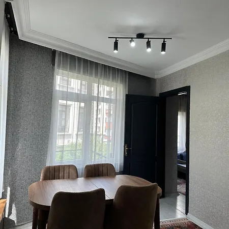 Lejlighed Waw 2 Yatak Odali, Oturma Odasi, Mutfakli Istanbul