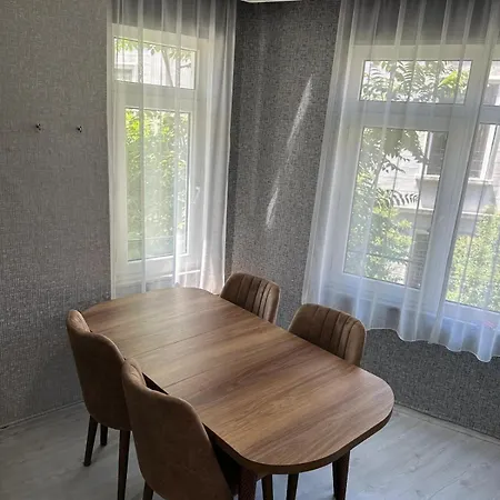 Waw 2 Yatak Odali, Oturma Odasi, Mutfakli Lejlighed Istanbul