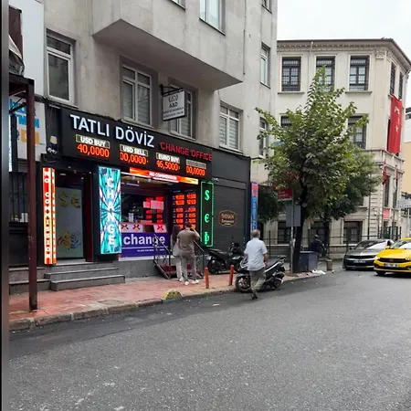 Waw 2 Yatak Odali, Oturma Odasi, Mutfakli דירה *